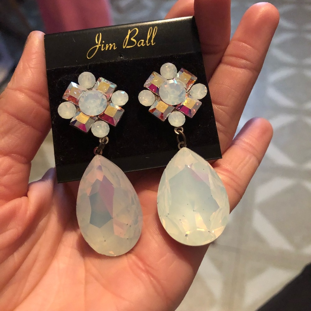 Formal earrings